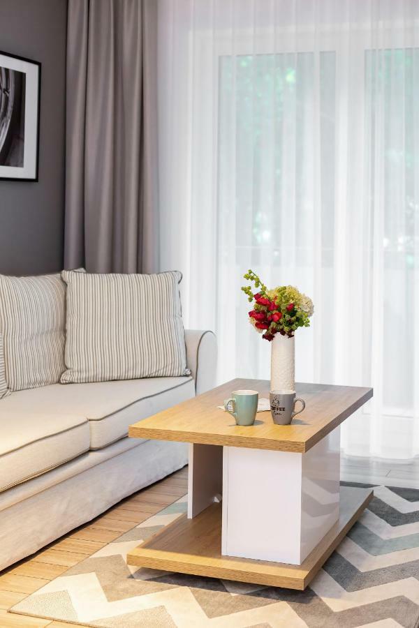 Apartments Parks Of Warsaw By Noclegi Renters Bagian luar foto